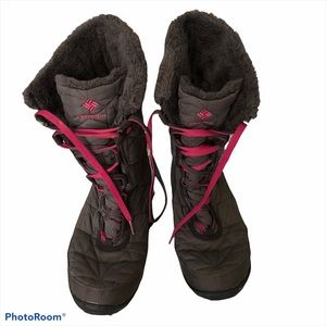 Columbia Gray quilted Waterproof Fur Lined Boots 7